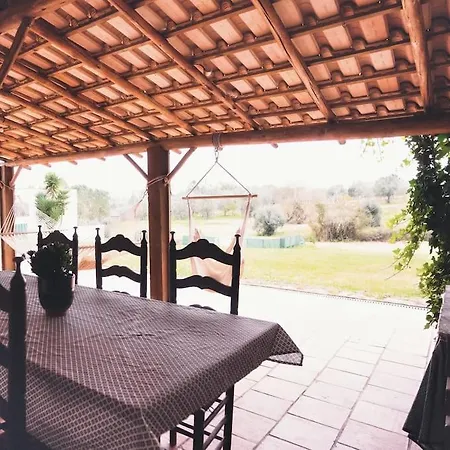 Casa de Férias Childfriendly With Pool Near The Vila Nova de Ancos
